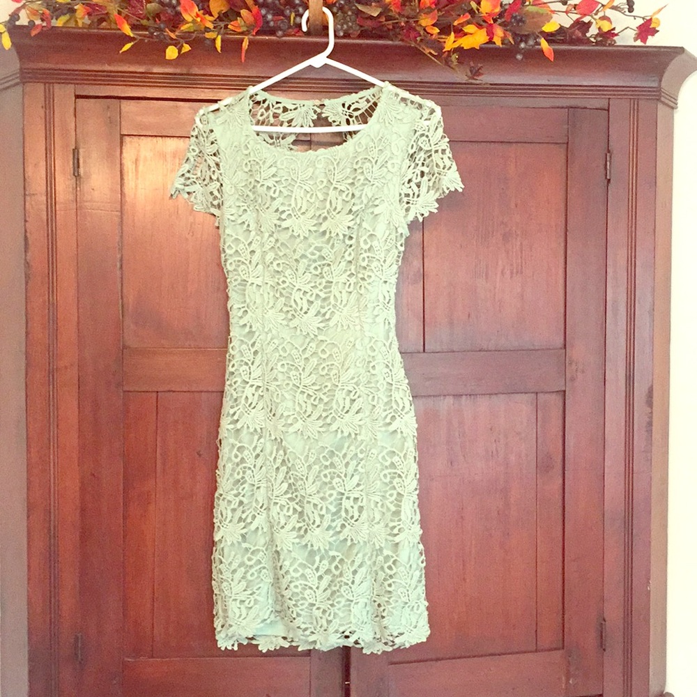 Lulus lace dress